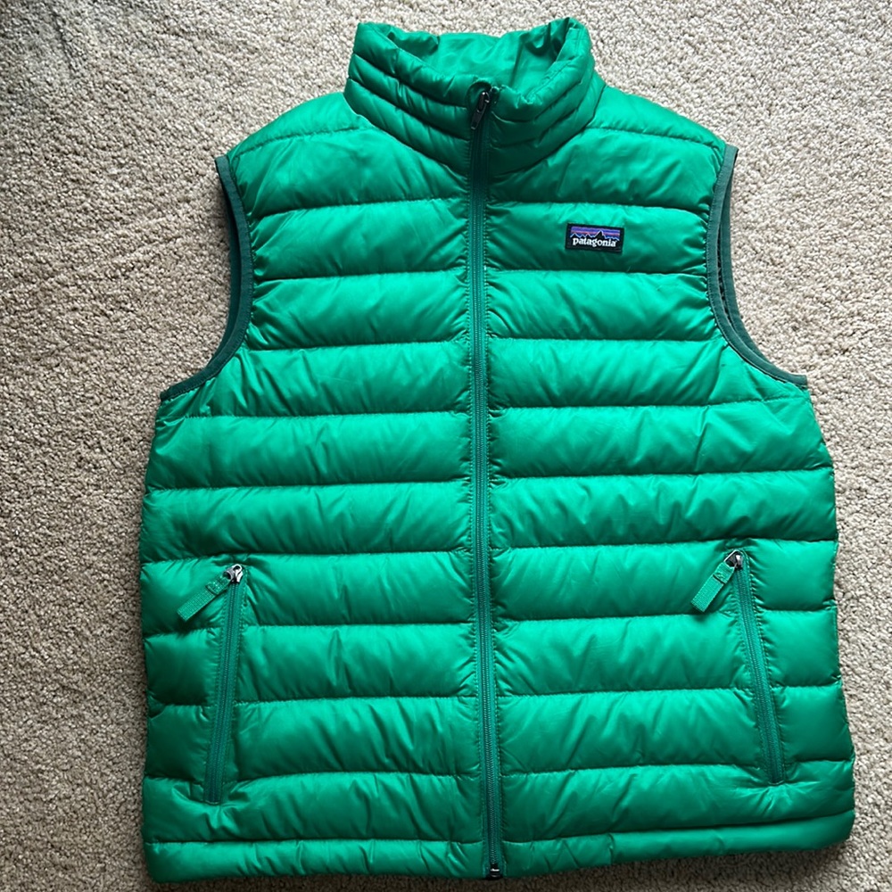 Boys Patagonia down vest large 12
